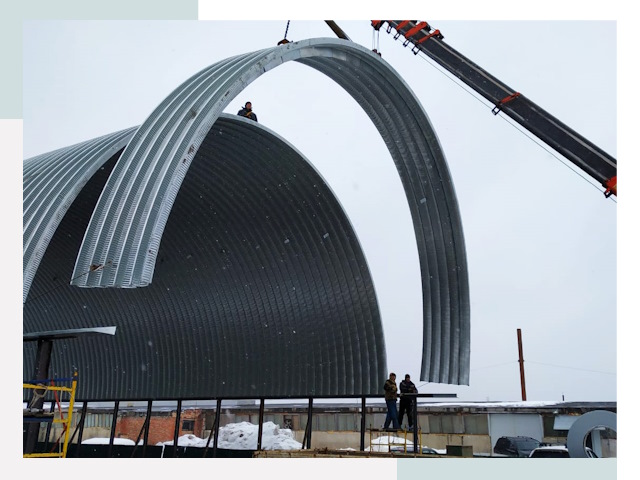 Полукруглые ангары в Дмитрах